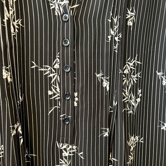 In Every Story Black & White Stripe & Leafy Print Tunic Top w/tie at waist sz 2X - Picture 9 of 12